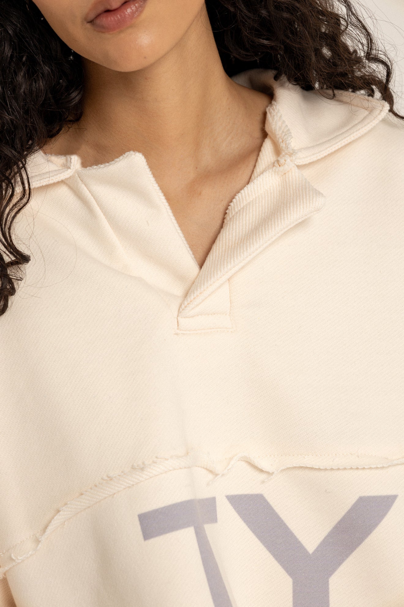 LA TITULAR POLO SWEATSHIRT