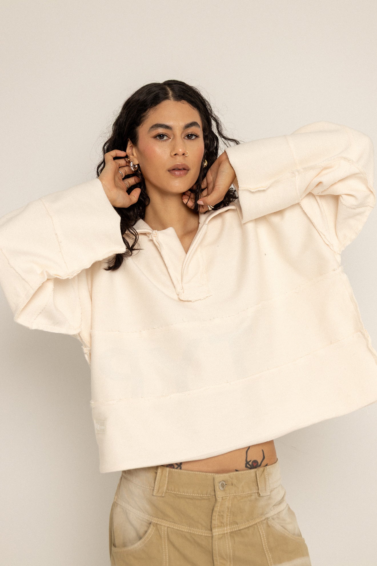 LA TITULAR POLO SWEATSHIRT