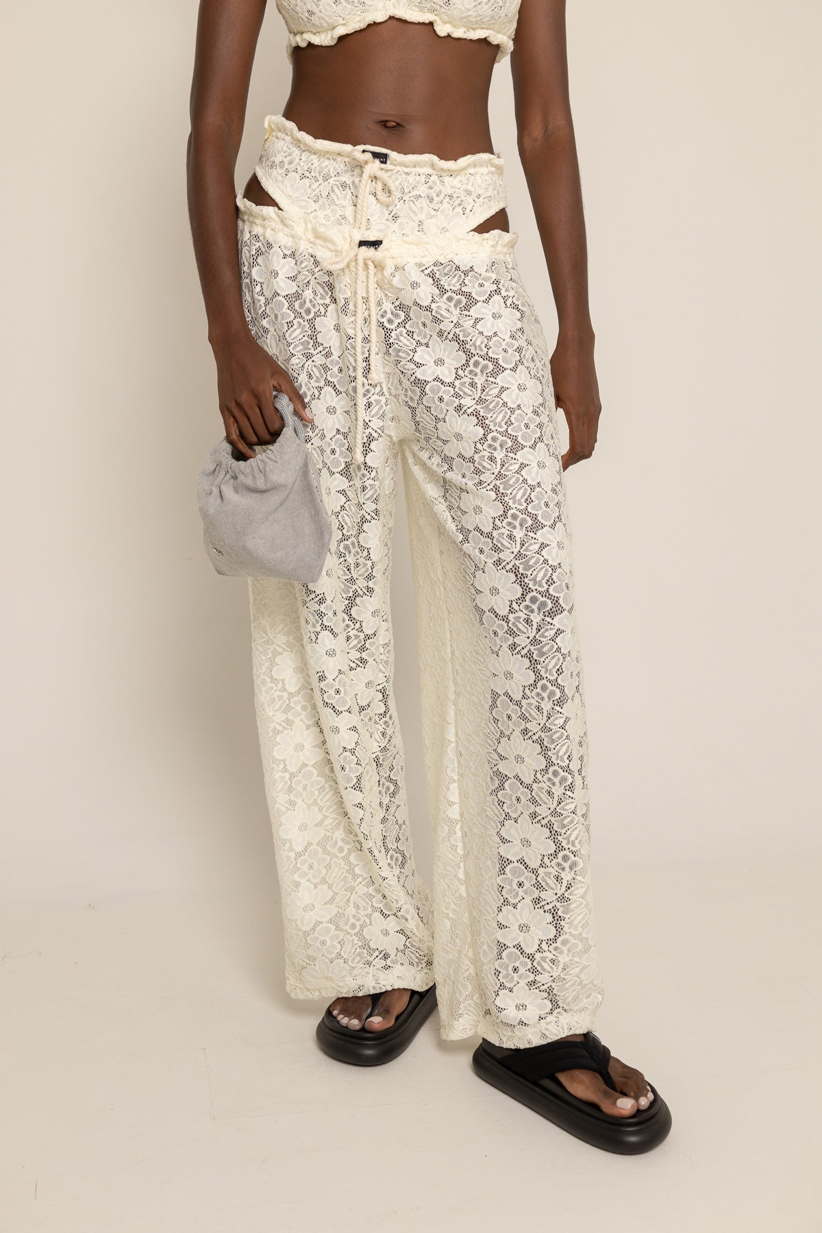 SUGARY BUTTER PANTS