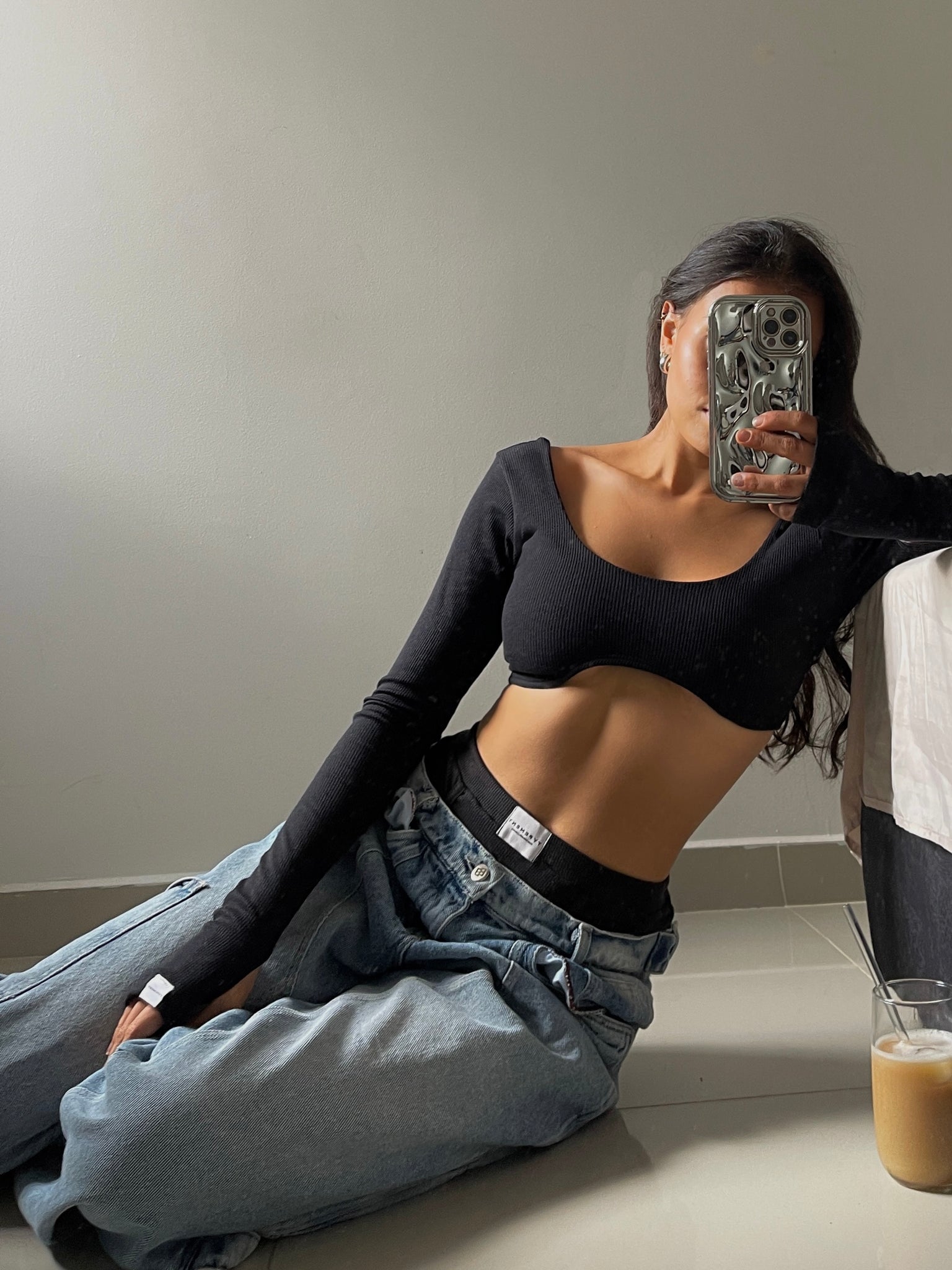 BLACK TONIGHT TOP
