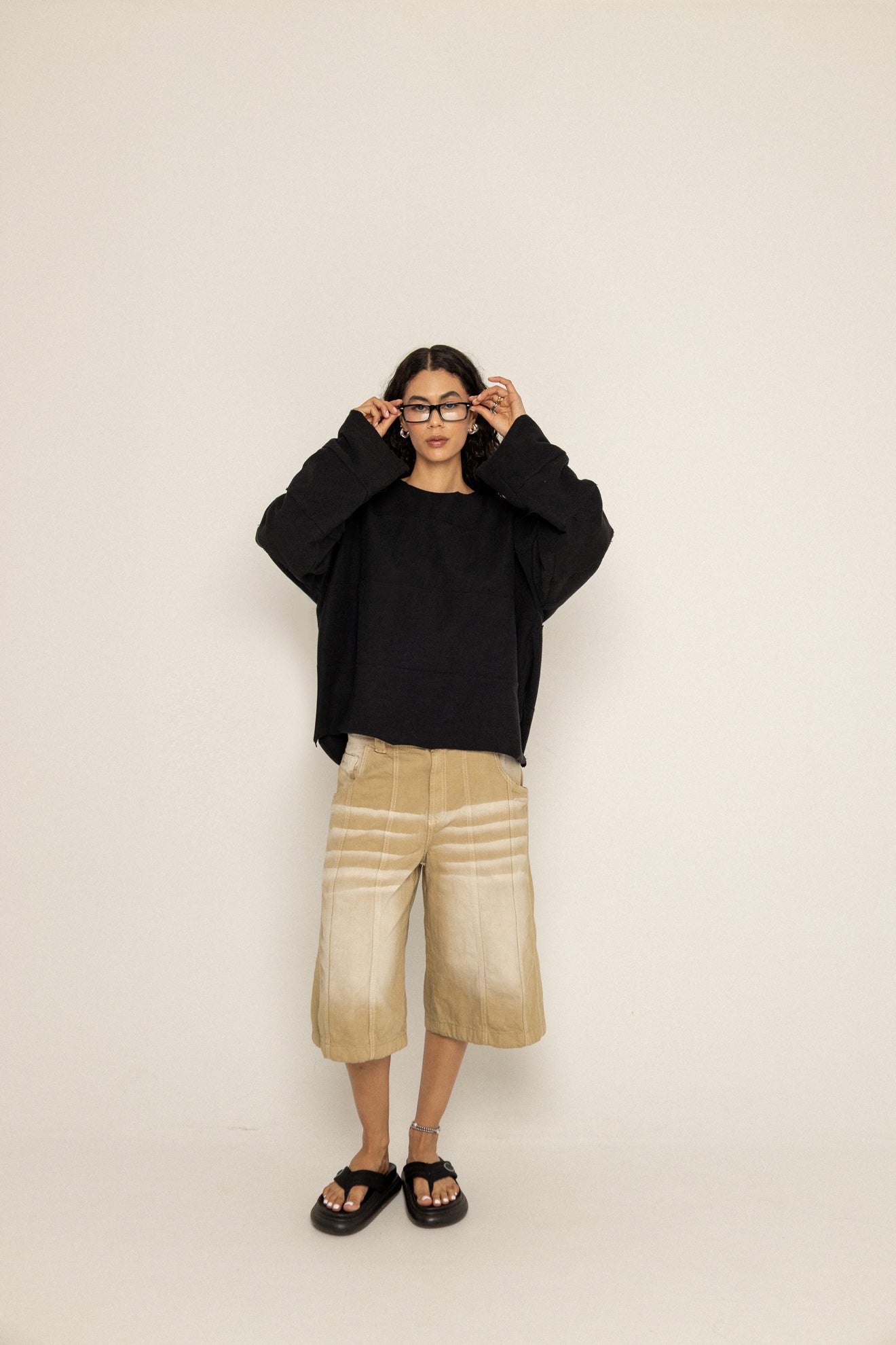 LA CUADRA CREWNECK