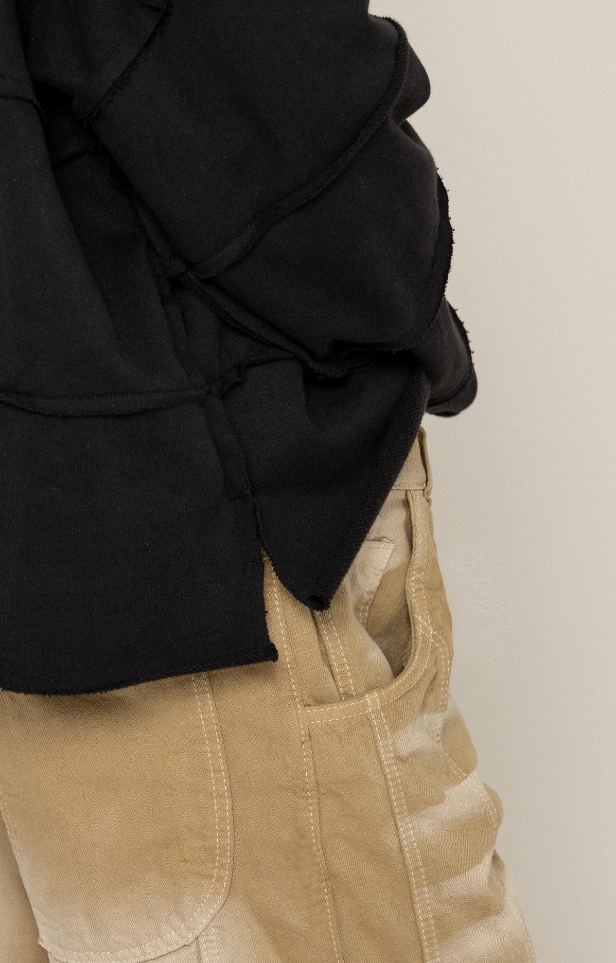 LA CUADRA CREWNECK