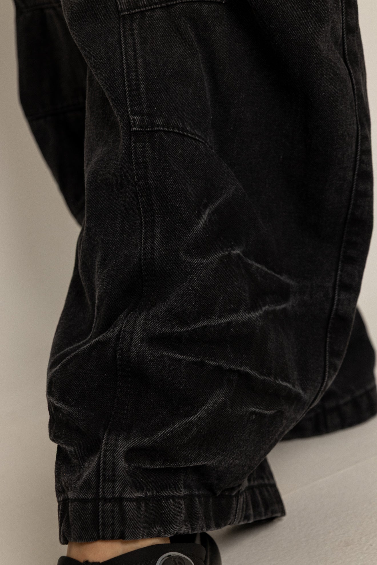 LE MOUNTAIN CARBON JEANS