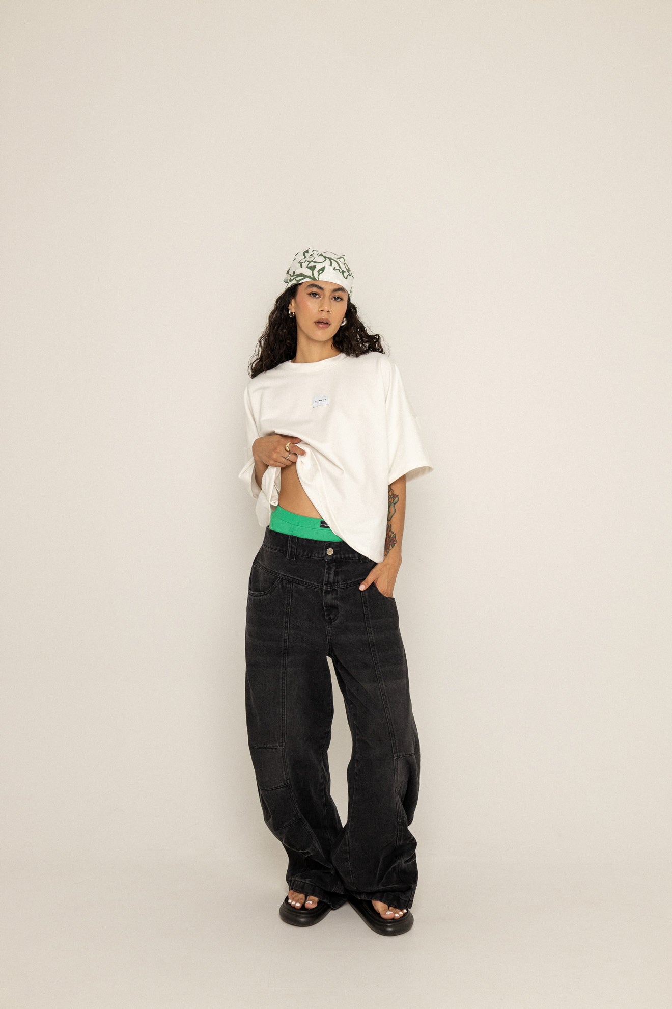 LE MOUNTAIN CARBON JEANS