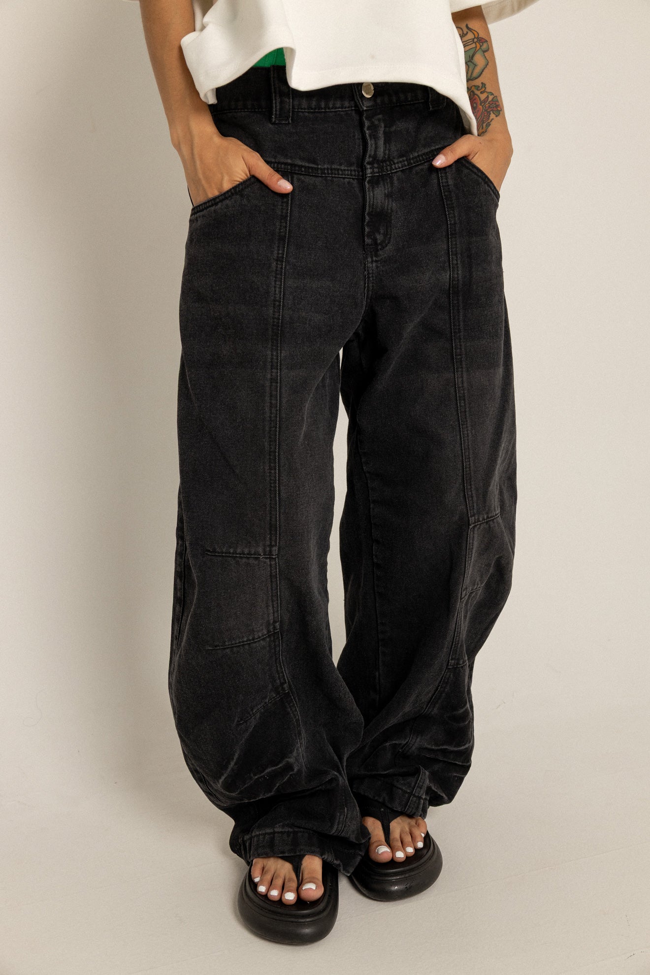 LE MOUNTAIN CARBON JEANS