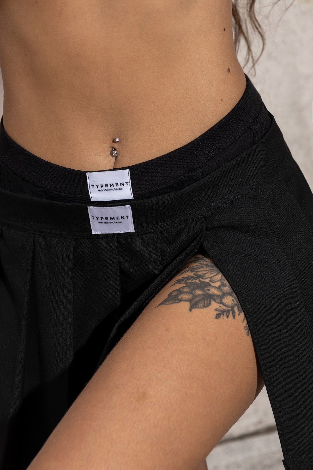 LUCKY ME BLACK SKIRT