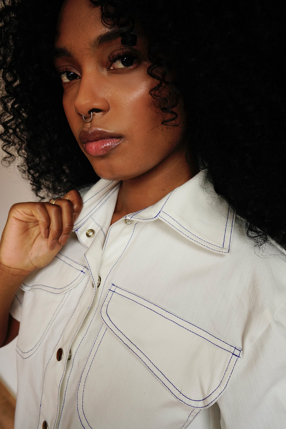 TOO GOOD CROPPED SHIRT